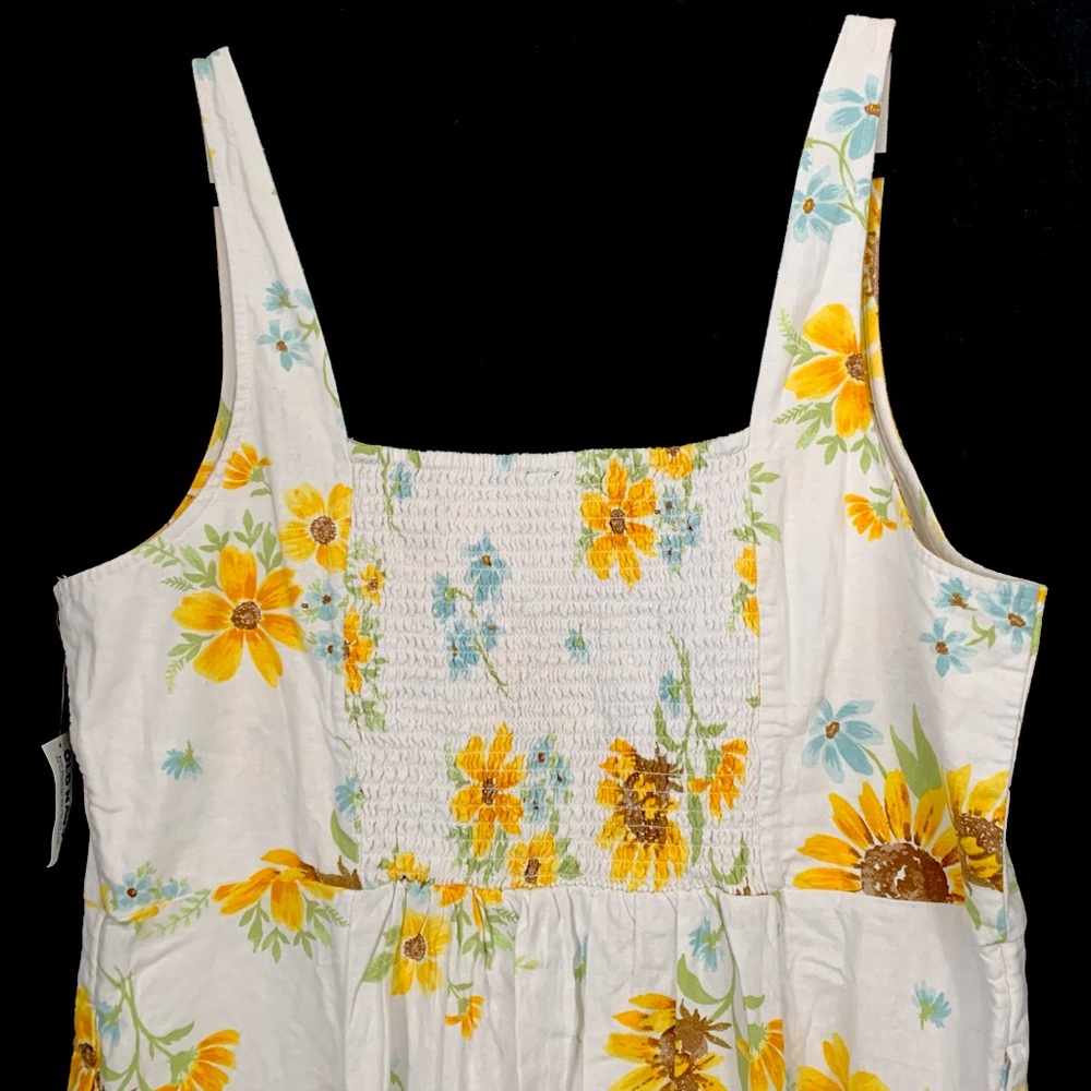 Old Navy White Maxi Dress with Yellow Floral Print - Picture 6 of 10